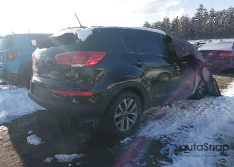 2016 Kia Sportage Lx z USA, uszkodzony, nr VIN KNDPBCAC4G7864828